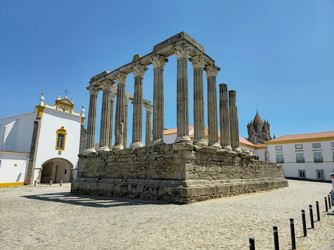 A Day in Évora: Roman Ruins and the Chapel of Bones 2 Roman Temple of Evora