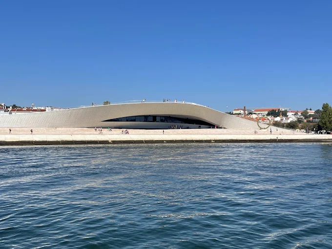 Lisbon Photography Spots: 12 Coordinates for the Perfect Travel Feed 8 image 10