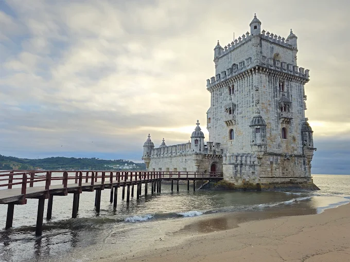 Lisbon Photography Spots: 12 Coordinates for the Perfect Travel Feed 4 image 4